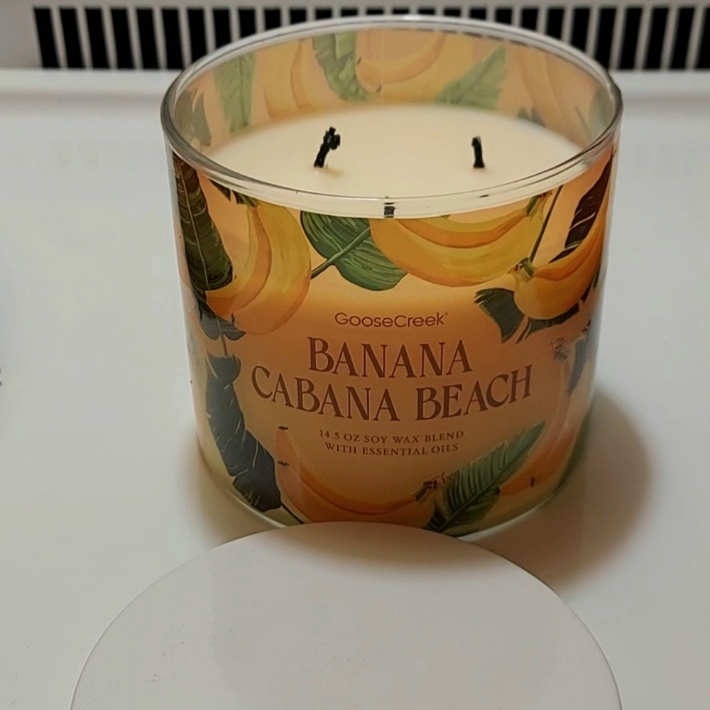 Goose Creek Banana Cabana Beach Candle
